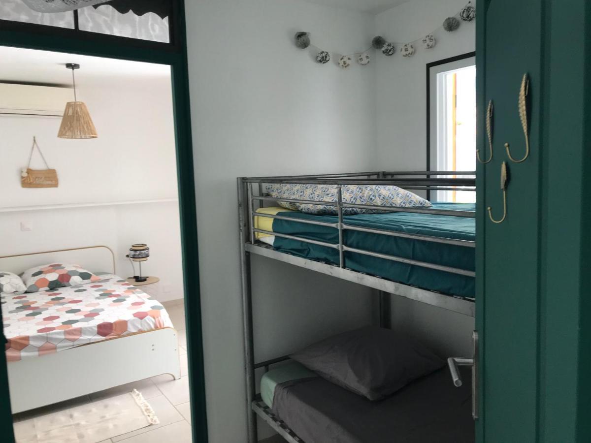 Gites Le Petit Voyageur 상트 안느 외부 사진